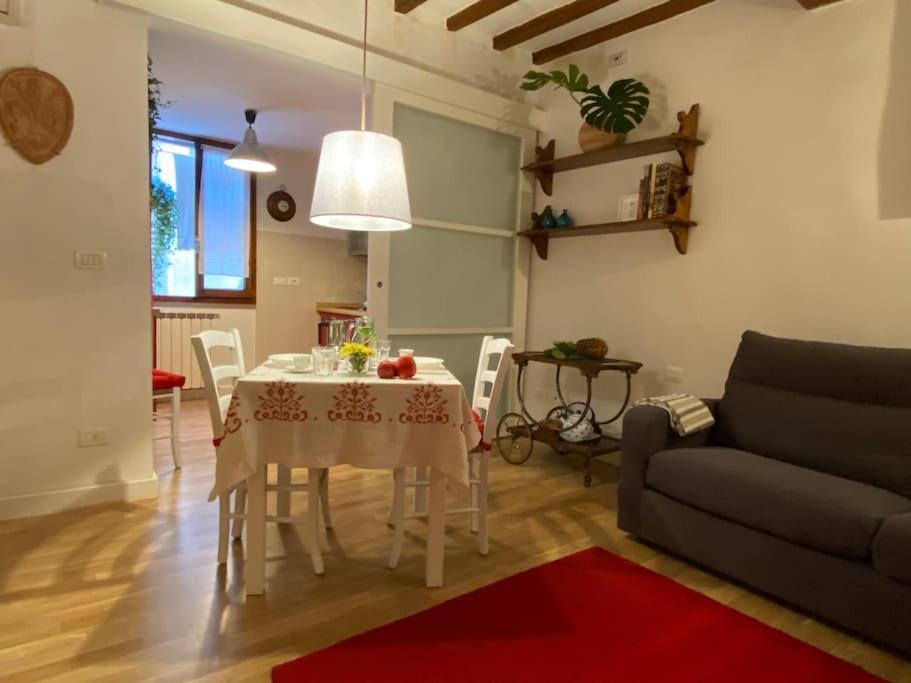 San Lorenzo Apartment In Red Florence Exterior photo
